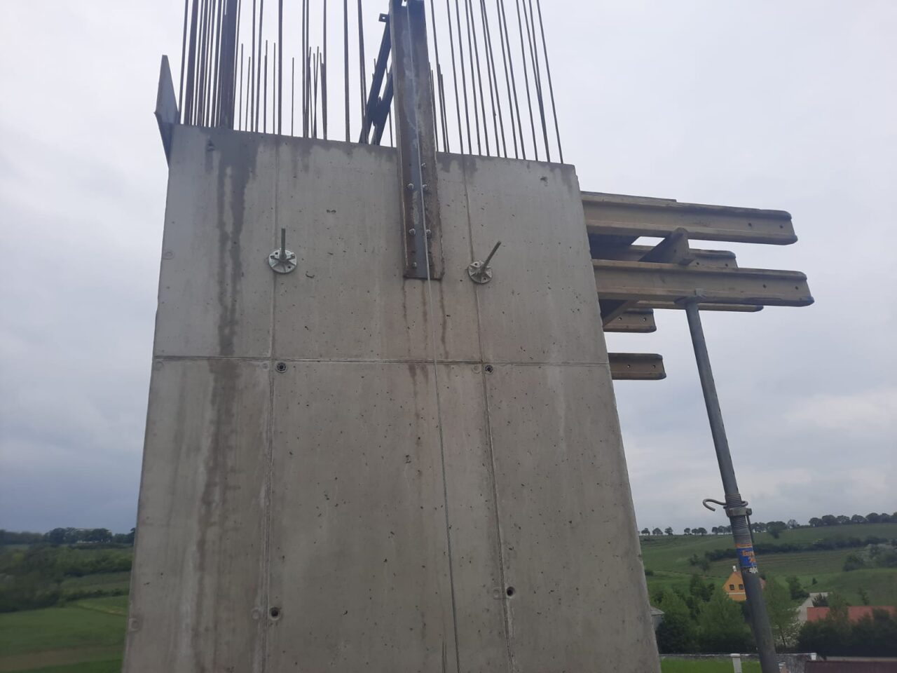 Stavby průmyslových budov FissGroup