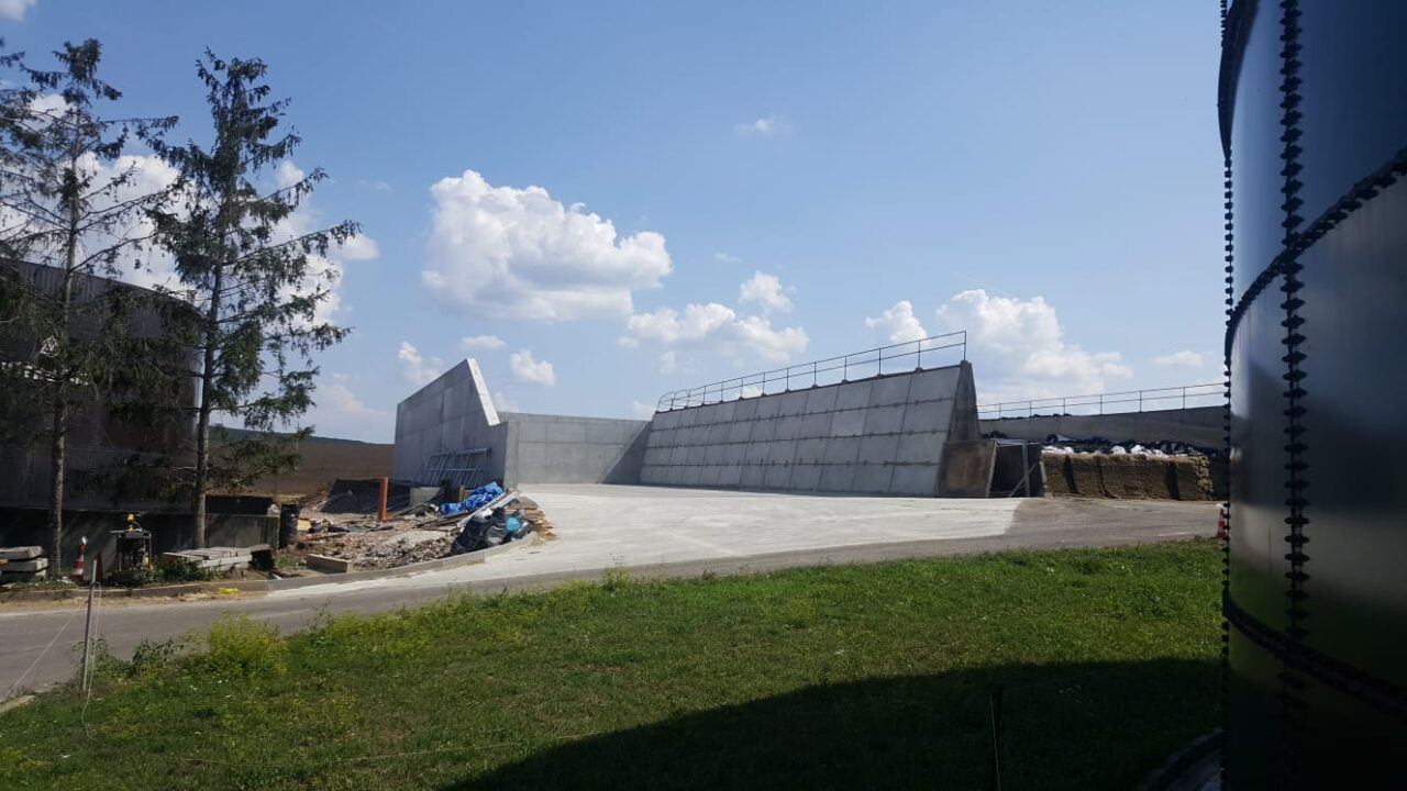 Výstavba silážních žlabů FissGroup