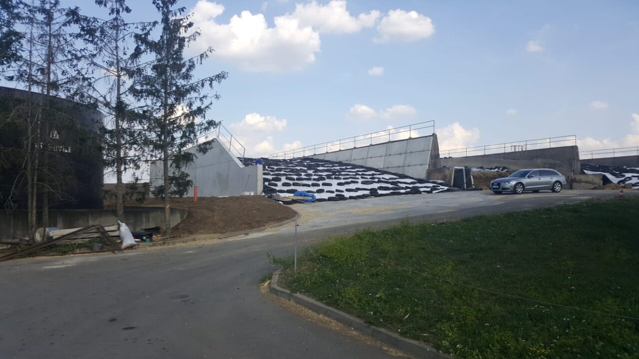 Výstavba silážních žlabů FissGroup